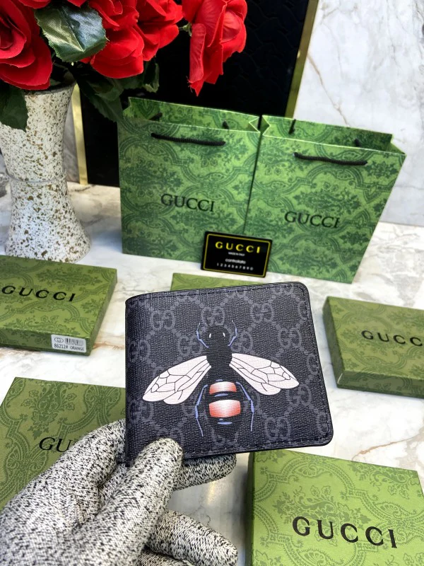 Gucci Inspired Bee Wallet – Black GG Monogram with Bold Bee Design
