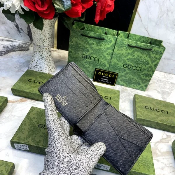 Gucci Inspired Bee Wallet – Black GG Monogram with Bold Bee Design