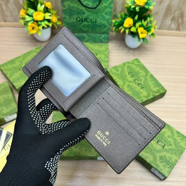Gucci inspired wallet with snake print and branded gift box