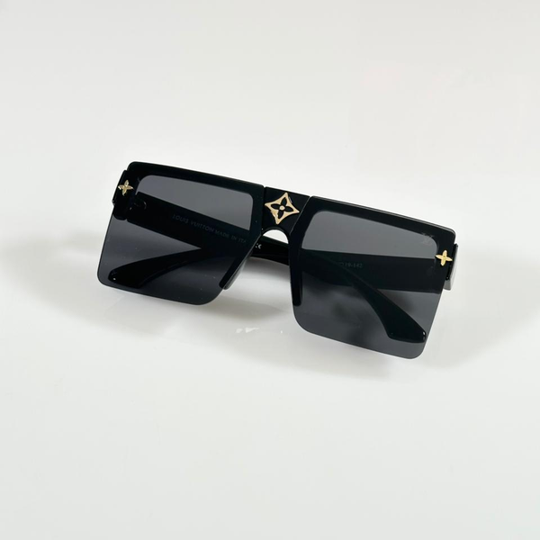 Louis Vuitton Sunglasses Oversized Square Black Frame