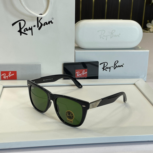 Ray-Ban Sunglasses Classic Square Black Frame Green Lens Silver Arms
