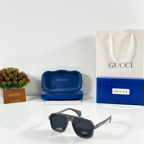 Gucci Sunglasses Square Frame Bold Black Logo