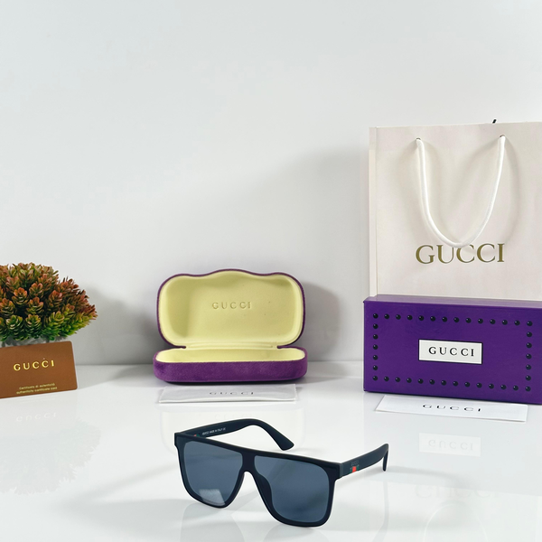 Gucci Sunglasses Square Frame Black Red Bee Logo