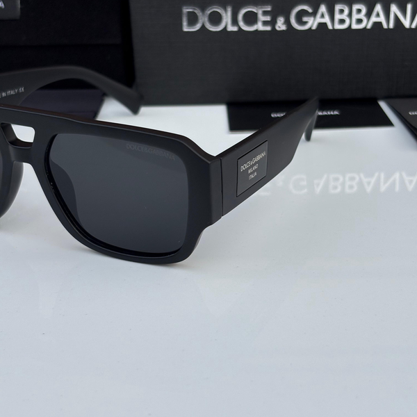 Dolce & Gabbana Sunglasses Square Matte Black