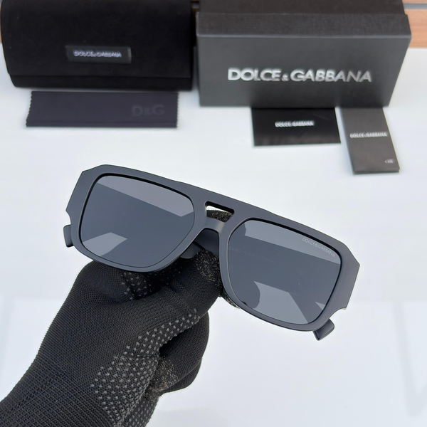 Dolce & Gabbana Sunglasses Square Matte Black