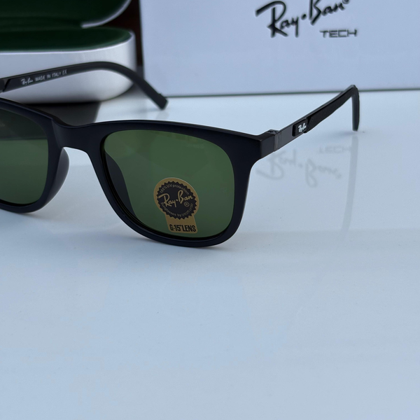 Ray-Ban Sunglasses Rectangular Matte Black Frame Green Lens