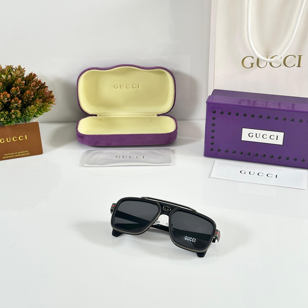 Gucci Sunglasses Square Frame Bold Black Logo